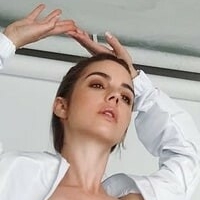 Adelaide Kane Nackt