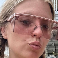 aliceredlips Nackt