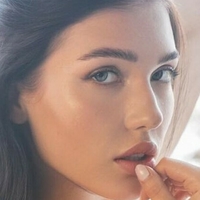 Alina Enero Nackt
