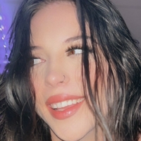 Amberlebae Nackt
