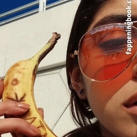 Antoenella Nackt