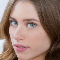 Anya Olsen Nackt