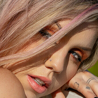 Ariel Atwood Nackt