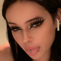 a.very2.2 Nackt