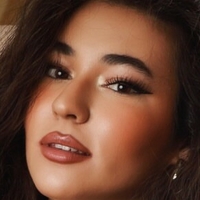 Carolina Rezende Nackt