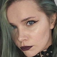 Cassie.Batty Nackt