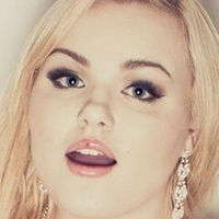 Catherine Ellis Nackt