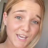Darcy B Nackt