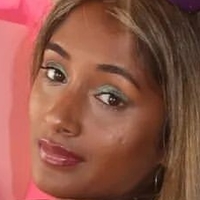 Dinusha Nackt