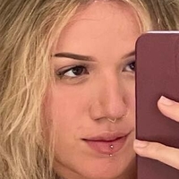 Elana Dara Nackt