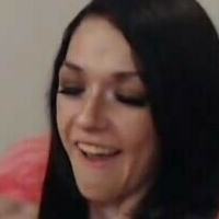 elizabethjamez Nackt