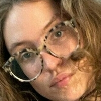 ella-enchanted2 Nackt