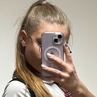 Ellie Angel Nackt