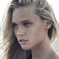 Ellie Ottaway Nackt