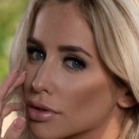 Ellie Paige Nackt