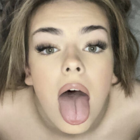 Ells_ann Nackt