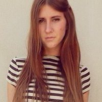 Emily Theobald Nackt