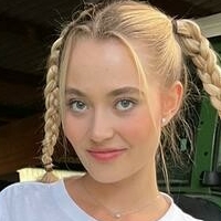 farmer.emily Nackt