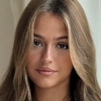 Julia Molinari Nackt