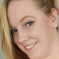 Julie Bliss Nackt