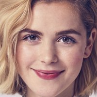 Kiernan Shipka Nackt
