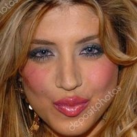Leyla Razzari Nackt