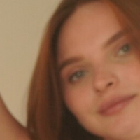 Lila Thrills Nackt