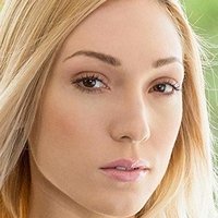 Lily Labeau Nackt