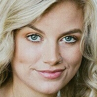 Lily Stalnaker Nackt