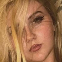 Lovely Miss Larkan Nackt