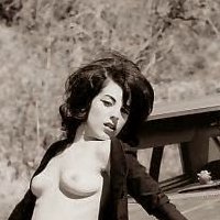 Lucy Offerall Nackt