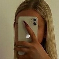 Lucycombe Nackt