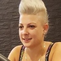 Magda Narozna Nackt