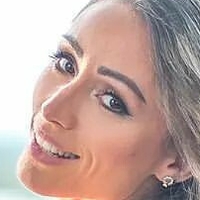 Mariana Aroldi Nackt