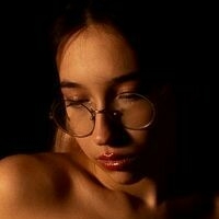 Memi_ Nackt
