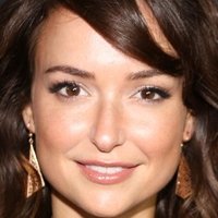 Milana Vayntrub Nackt