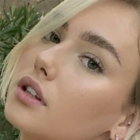 mollyomaliamollyomaliaaa Nackt