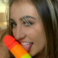 Myamoon Nackt