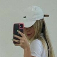 Naelly Flores Nackt