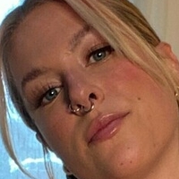 nakedgirloninternet Nackt