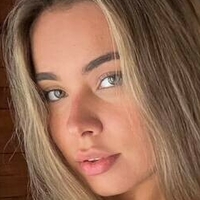 naomisolar Nackt