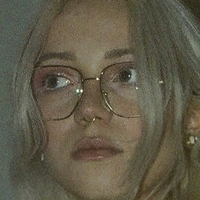 neoliberalhell Nackt