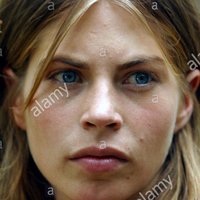 Noemie Godin Nackt