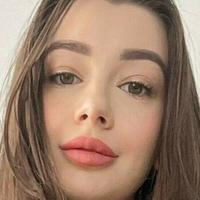 Petite Doll Nackt
