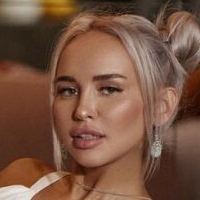 salahova Nackt
