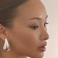 Sarah Cheung Nackt