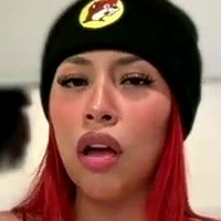 Share/ shaarebaare Nackt