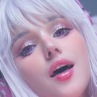 Shirogane-Sama Social Media Thread Nackt