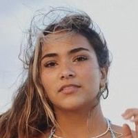 Sienna Mae Gomez Nackt