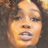 Solana Imani Rowe Nackt